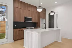 601 Vermont Rd, Austin, TX 78702 - Photo 8
