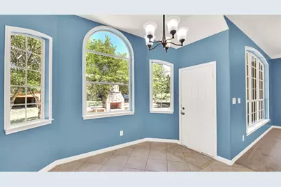 230 Heritage Oaks Drive, Cedar Creek, TX 78612 - Photo 18