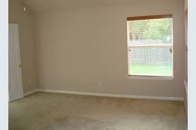 1719 Maize Bend Drive, Austin, TX 78727 - Photo 6