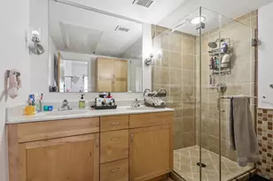 711 W 26th St, Austin, TX 78705 - Photo 20