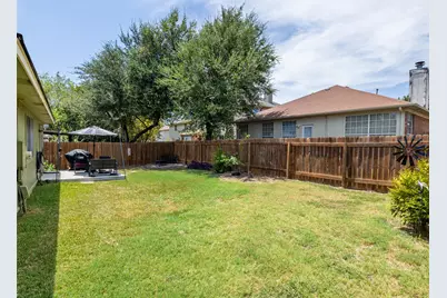 1104 Laurelleaf Drive, Pflugerville, TX 78660 - Photo 10