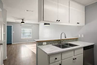 838 N Meadows Drive, Austin, TX 78758 - Photo 8