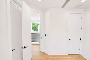1123 Omega Ave, Austin, TX 78721 - Photo 28