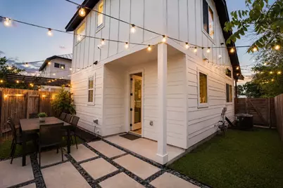 1123 Omega Avenue #1, Austin, TX 78721 - Photo 2