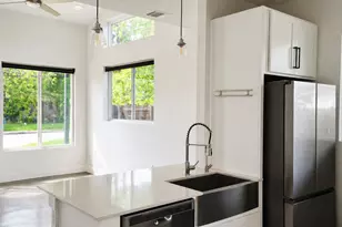 1123 Omega Ave, Austin, TX 78721 - Photo 34