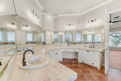 3704 Kenora Court, Austin, TX 78738 - Photo 18