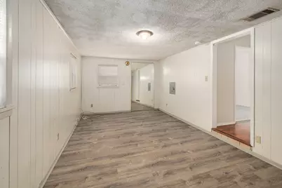 4701 Leslie Avenue, Austin, TX 78721 - Photo 18