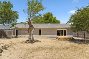 106 Cottonwood Dr, Hutto, TX 78634 - Photo 24