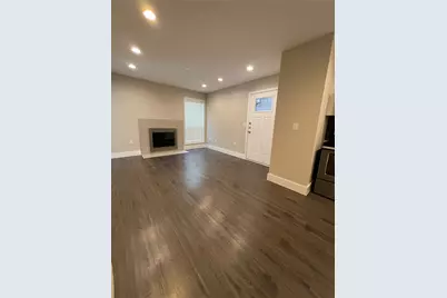 935 La Posada Drive #145, Austin, TX 78752 - Photo 2