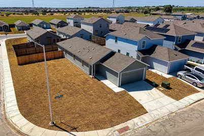 245 Pastar Falls, Seguin, TX 78155 - Photo 4
