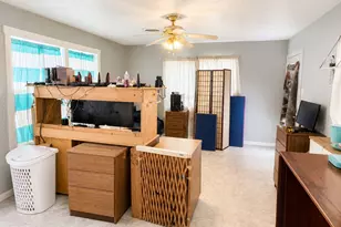 1324 5th St, Kerrville, TX 78028 - Photo 4