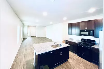 117 Huckleberry Lane, Elgin, TX 78621 - Photo 6