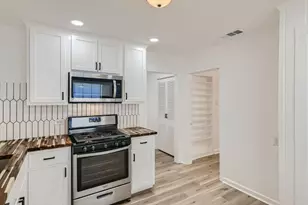 902 Hackberry St, Taylor, TX 76574 - Photo 6