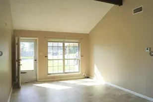 101 Stubblefield Dr, Elgin, TX 78621 - Photo 1