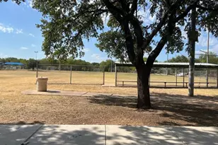 6112 Larch Terrace, Austin, TX 78741 - Photo 6