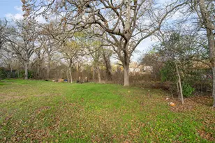 303 Yoakum St, Rockdale, TX 76567 - Photo 20