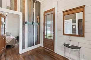1201 Farm St, Bastrop, TX 78602 - Photo 6