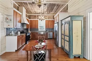 1201 Farm St, Bastrop, TX 78602 - Photo 10