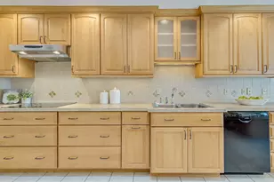 7102 Anaqua Dr, Austin, TX 78750 - Photo 12