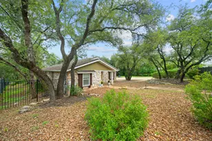 1211 Falcon Ledge Dr, Austin, TX 78746 - Photo 2