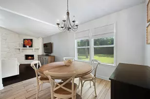 1211 Falcon Ledge Dr, Austin, TX 78746 - Photo 18