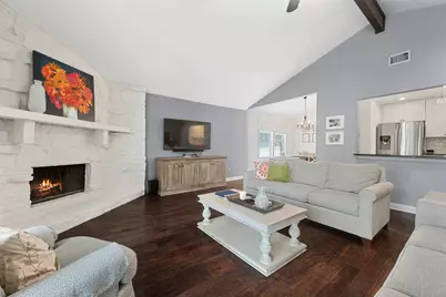 1211 Falcon Ledge Drive, Austin, TX 78746 - Photo 10