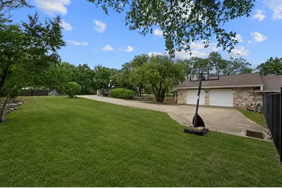 1211 Falcon Ledge Drive, Austin, TX 78746 - Photo 8