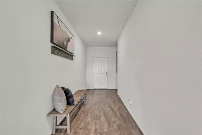 752 Circle Way #35H, Jarrell, TX 76537 - Photo 22