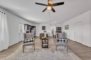 752 Circle Wy, Jarrell, TX 76537 - Photo 30