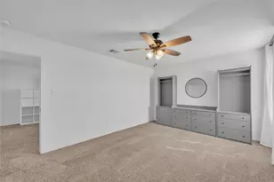 752 Circle Wy, Jarrell, TX 76537 - Photo 8