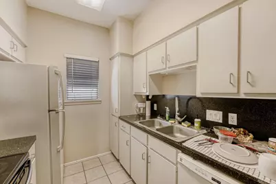 106 E 30th Street #206, Austin, TX 78705 - Photo 10