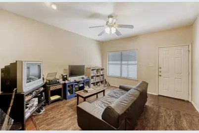106 E 30th Street #206, Austin, TX 78705 - Photo 4