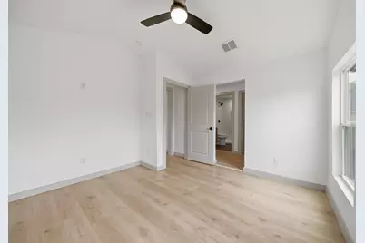 709 S Polk Street, Giddings, TX 78942 - Photo 32