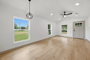 709 S Polk St, Giddings, TX 78942 - Photo 6