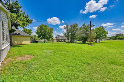 709 S Polk Street, Giddings, TX 78942 - Photo 20