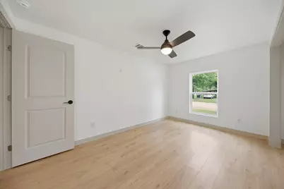 709 S Polk Street, Giddings, TX 78942 - Photo 16
