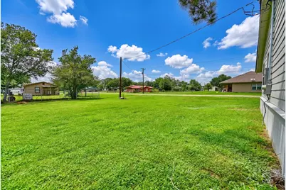 709 S Polk Street, Giddings, TX 78942 - Photo 22
