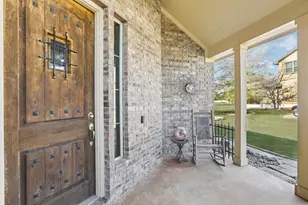 142 Abamillo Dr, Bastrop, TX 78602 - Photo 10