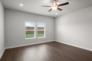 177 Sleep Holw, Jarrell, TX 76537 - Photo 12