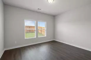 177 Sleep Holw, Jarrell, TX 76537 - Photo 14