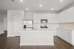 177 Sleep Holw, Jarrell, TX 76537 - Photo 6