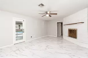 812 N Penelope St, Belton, TX 76513 - Photo 8