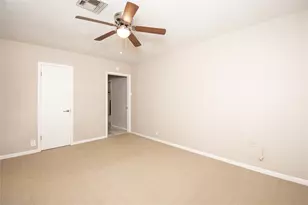 812 N Penelope St, Belton, TX 76513 - Photo 14