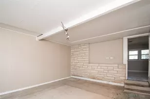 812 N Penelope St, Belton, TX 76513 - Photo 28