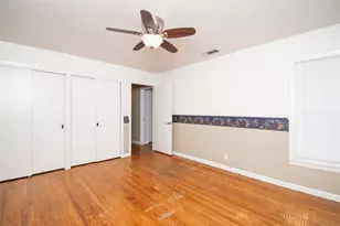 812 N Penelope St, Belton, TX 76513 - Photo 26