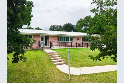708 W Avenue A Avenue, Lampasas, TX 76550 - Photo 4
