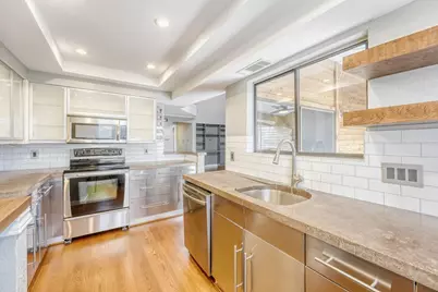 8200 Neely Drive #214, Austin, TX 78759 - Photo 4