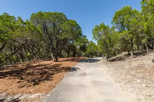 1420 Wild Basin Ledge Landing, Austin, TX 78746 - Photo 12