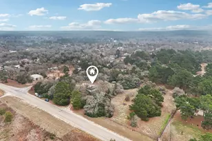 339 Cool Water Dr, Bastrop, TX 78602 - Photo 2