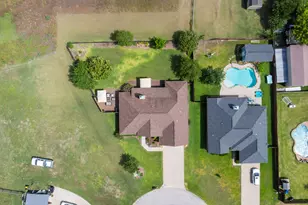 104 Madison Ln, Thrall, TX 76578 - Photo 30